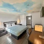 Super 7 Motel - Anaheim Packing District & Disneyland